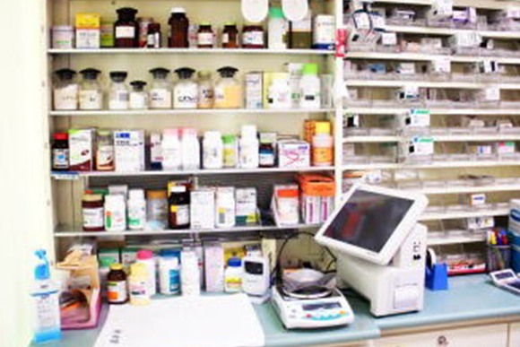 高座渋谷薬局　調剤室